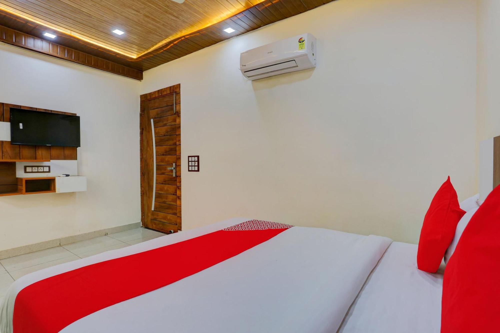 Hotel O Family Deluxe New Delhi Luaran gambar