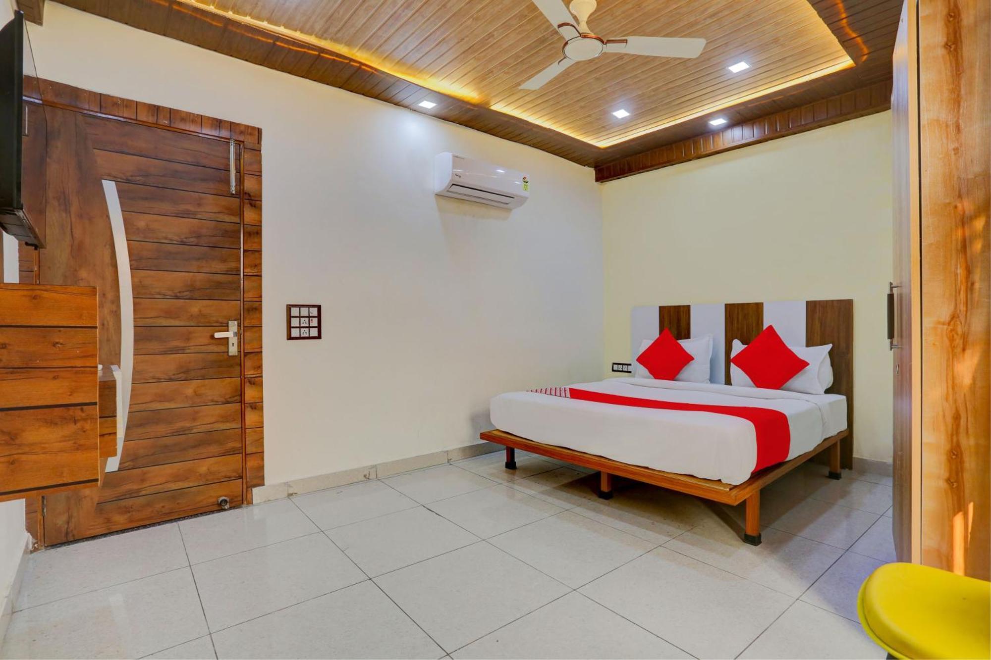 Hotel O Family Deluxe New Delhi Luaran gambar