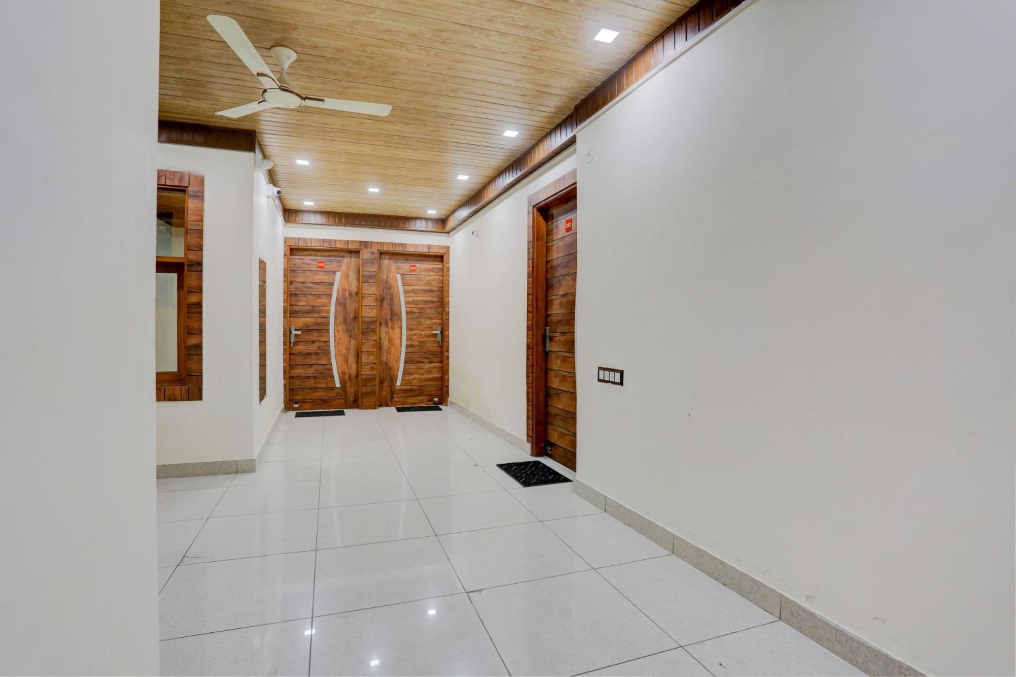 Hotel O Family Deluxe New Delhi Luaran gambar
